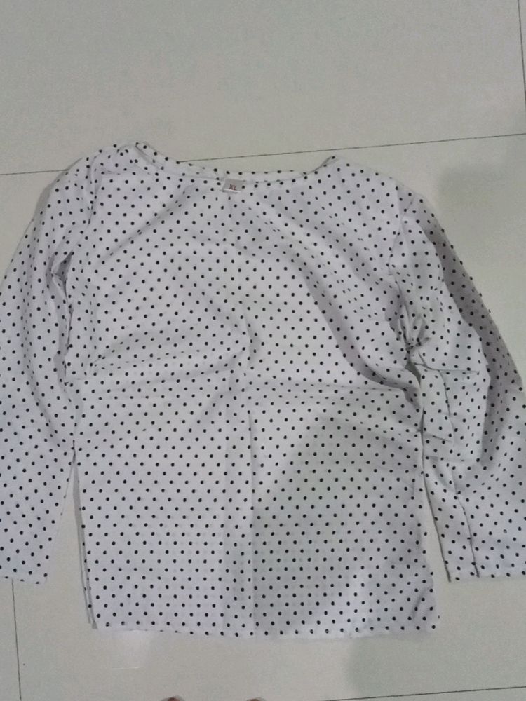 Woman Polyester Top