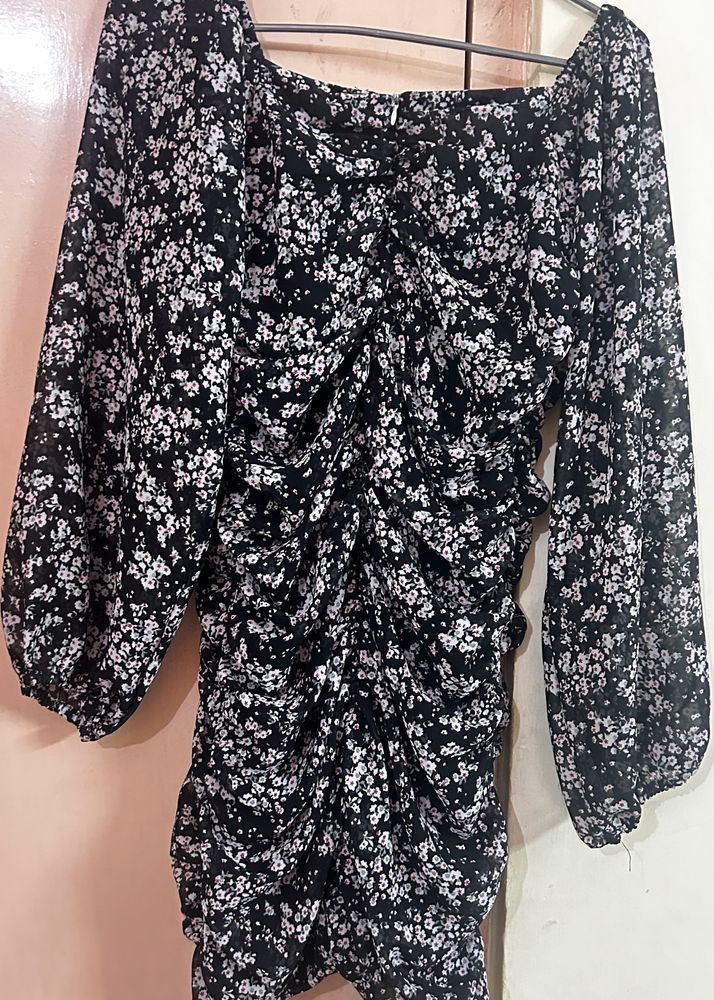 Black floral Mini dreas