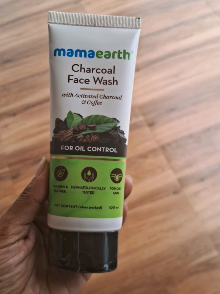 Mamaearth Charcoal Face Wash