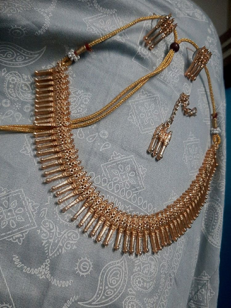 Gold Polish Matte Finish Mulla Poo Chain