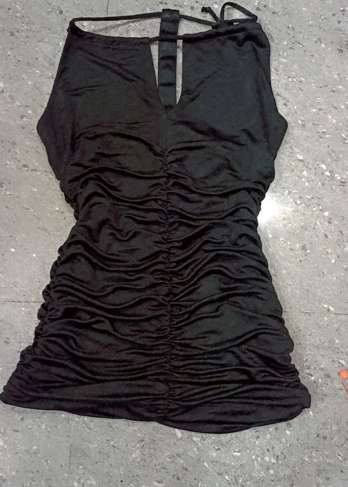 Guess Black ruched Y2k Top