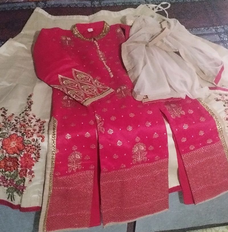 Suit Skirt With Dupatta