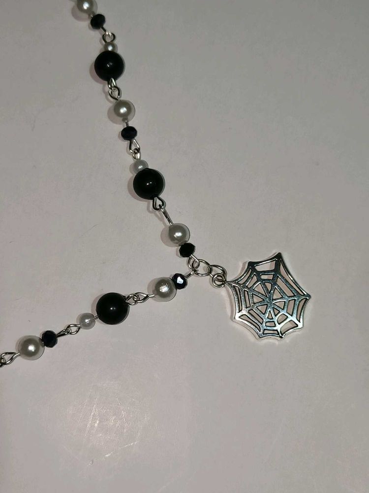 Spiderweb Gothic necklace