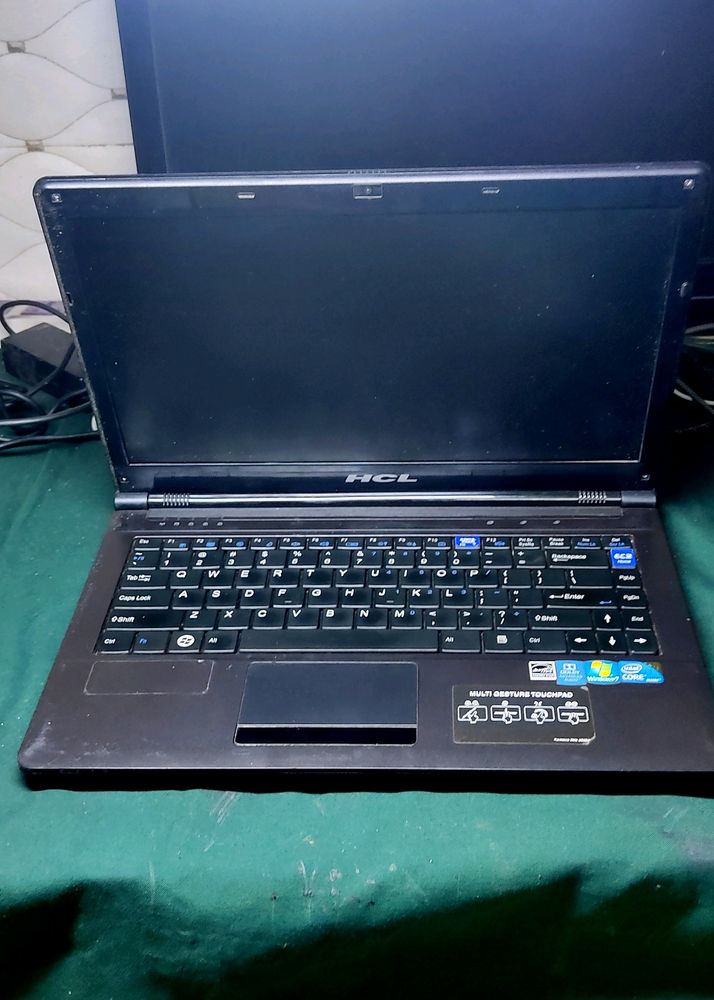 HCL i3 laptop