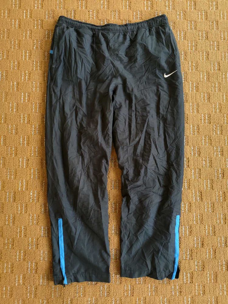 NIKE BLACK TRACKPANT