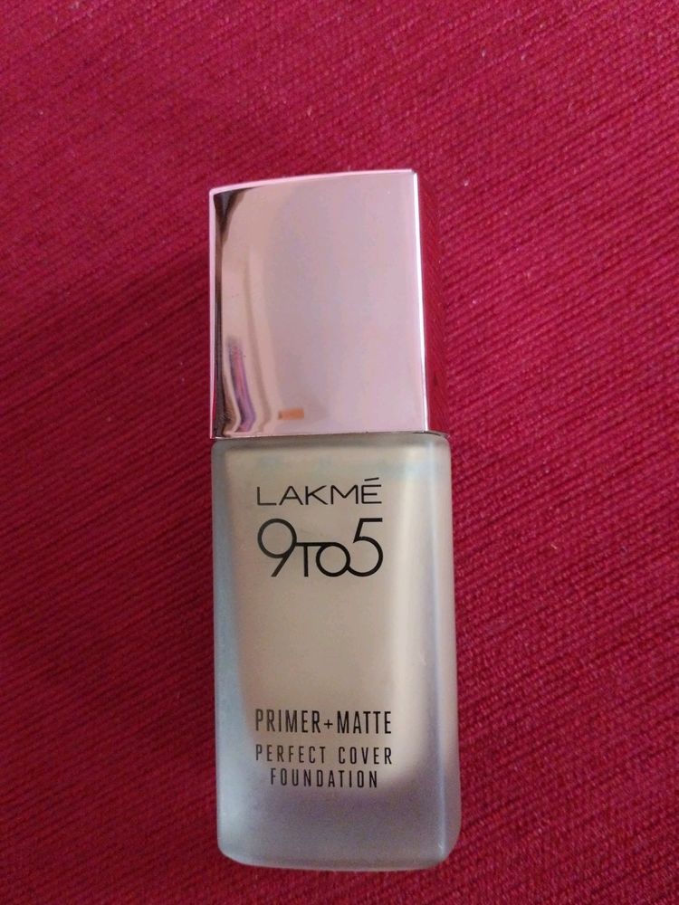 Lakme 9-5 Primer + Matte Foundation -neutral honey