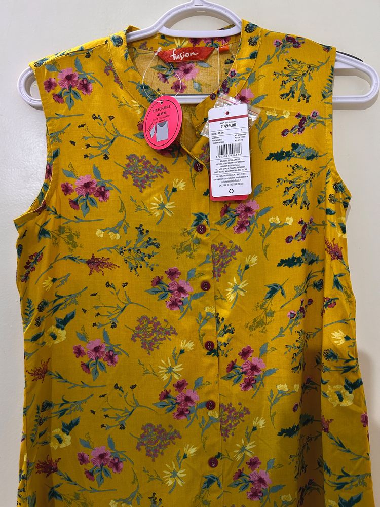 Fusion Beautiful Mustard Floral Kurti With Attacheble Sleeves