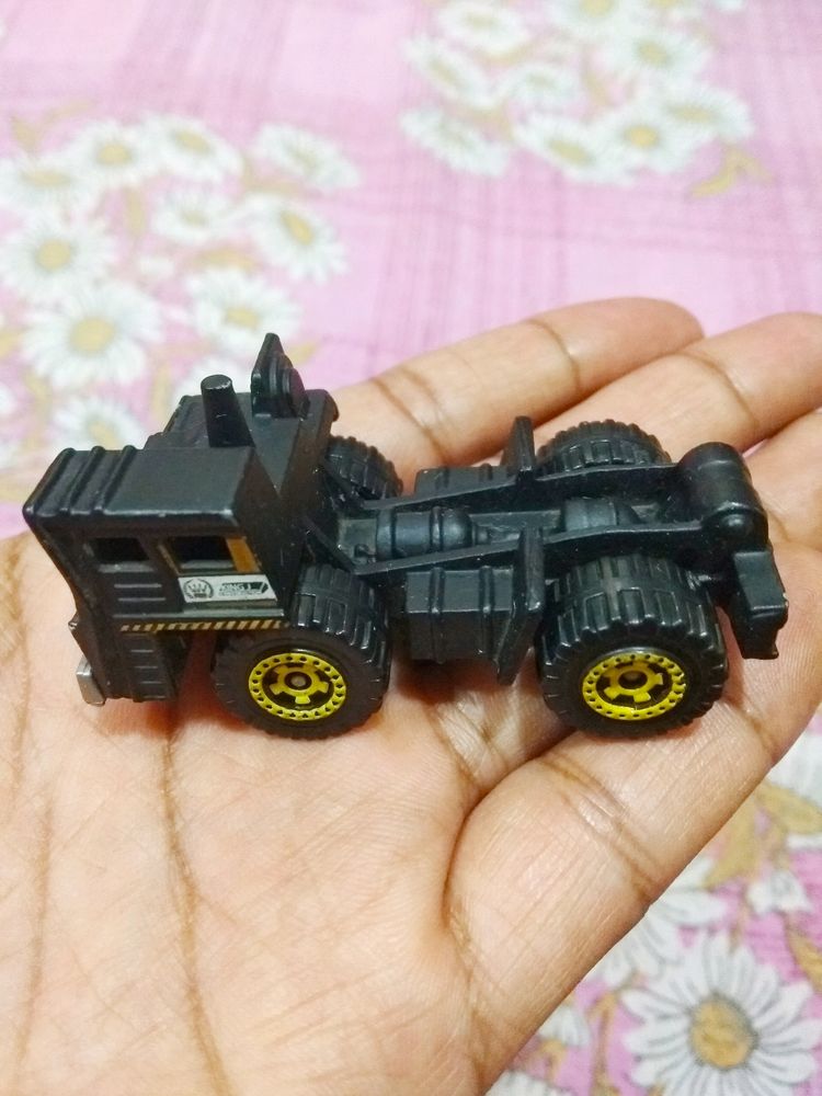 Vintage Collectible 1989 Matchbox Dump Truck.