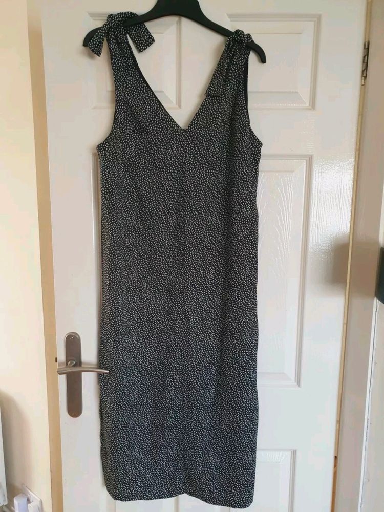 H&M Women's Midi/Maxi Black & White Dress, Size 10