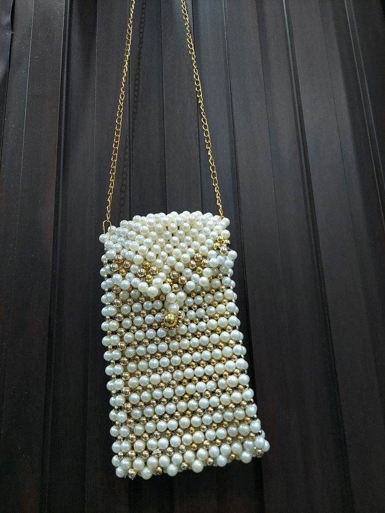 Sale❗️❗️🎀 Premium Handmade Pearl Mobile Sling bag