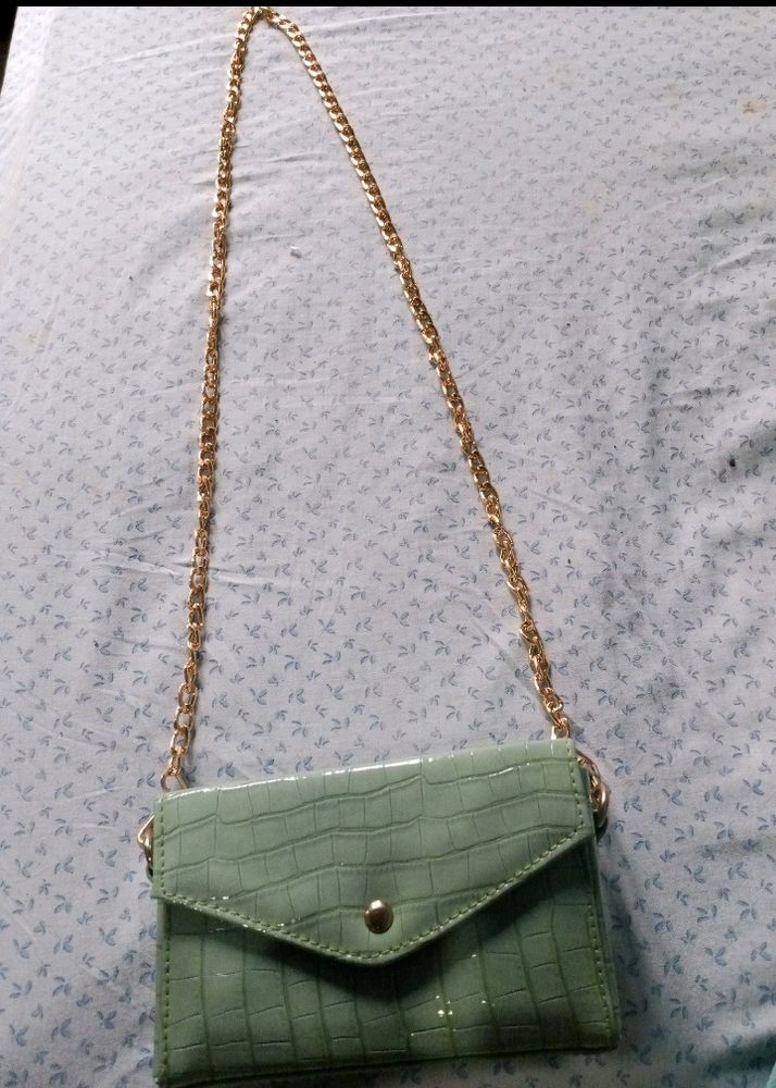 Box Golden Chain Sling Bag