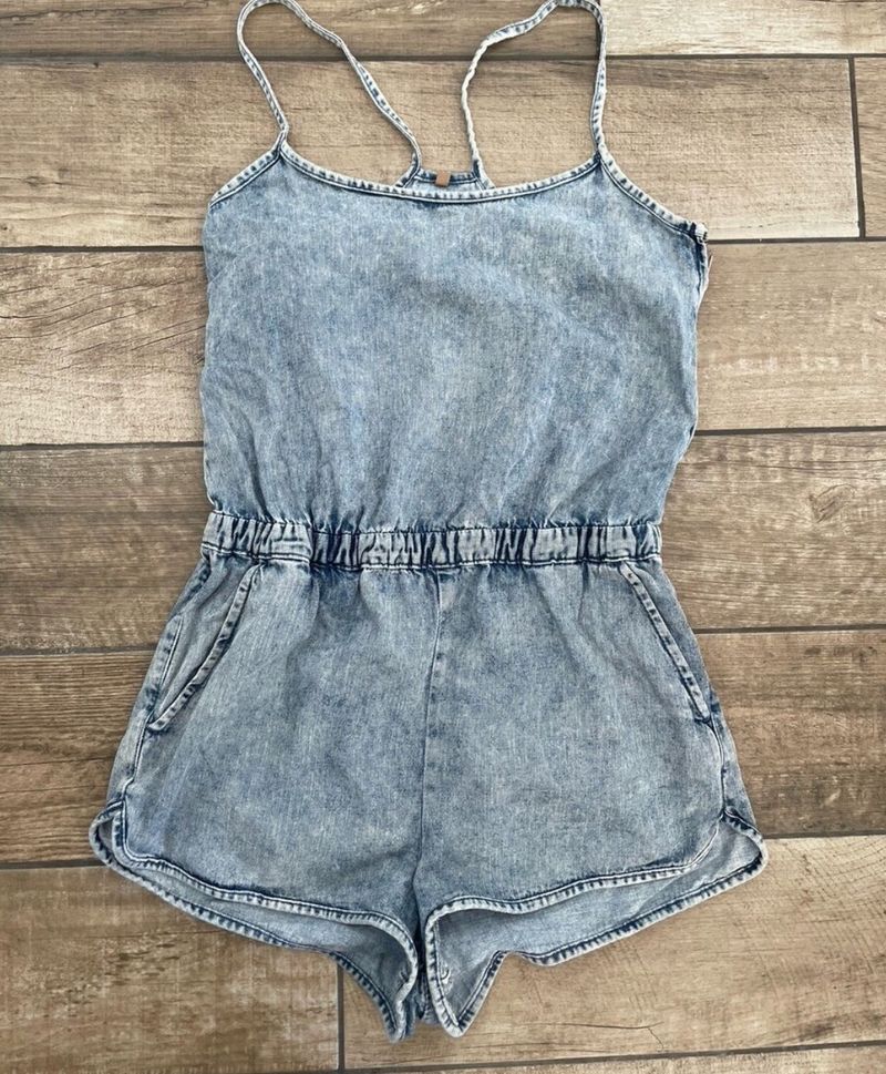 BRAND NEW ROADSTER DENIM PLAYSUIT- MEDIUM