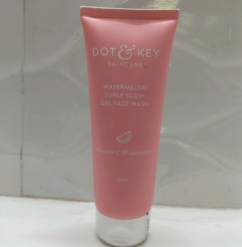 Dot & Key Face Wash