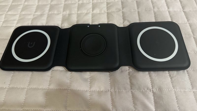 3 in 1 Magnetic Foldable Wireless Charger