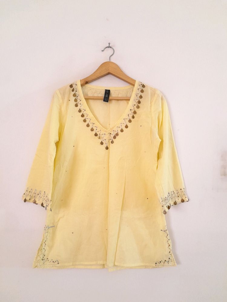 Yellow Casual Top (Women's)