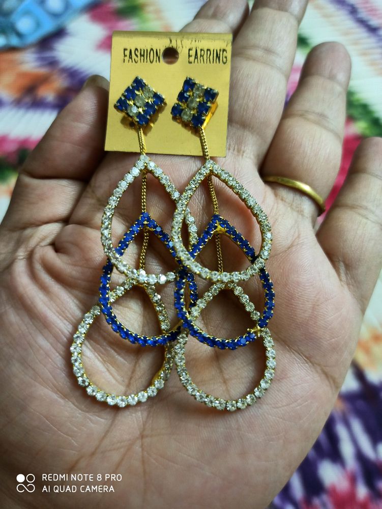 1+1 Traditional Ear Ring Combo In Blue & White