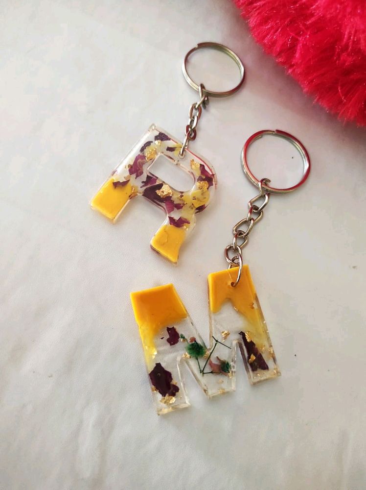 M,D,B,N KEYCHAIN RESIN 4 ONLY 150 RS