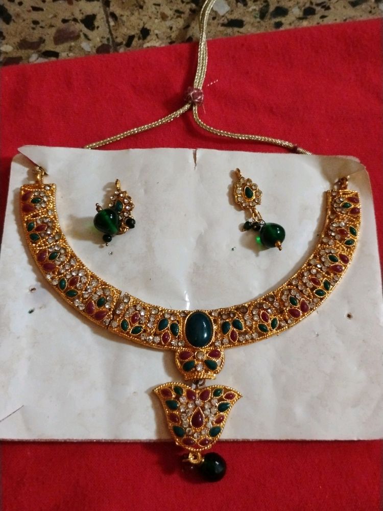 Necklace Set