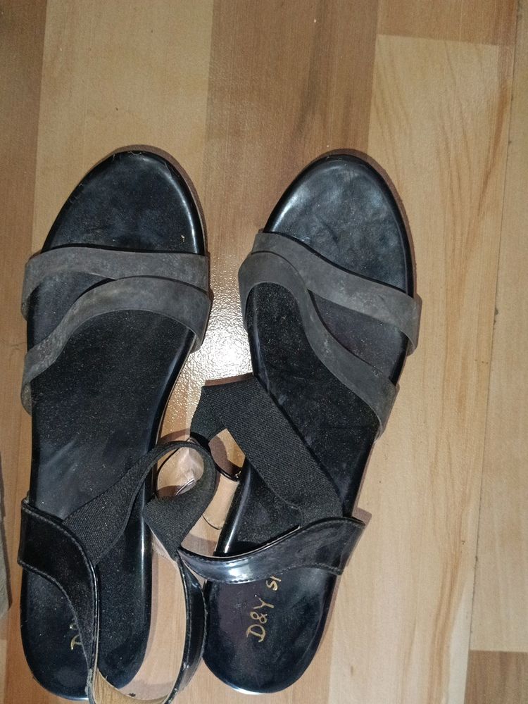 Black Sandal