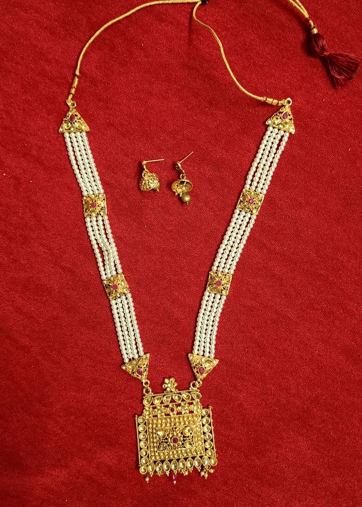 Heavy Necklace With Earrings