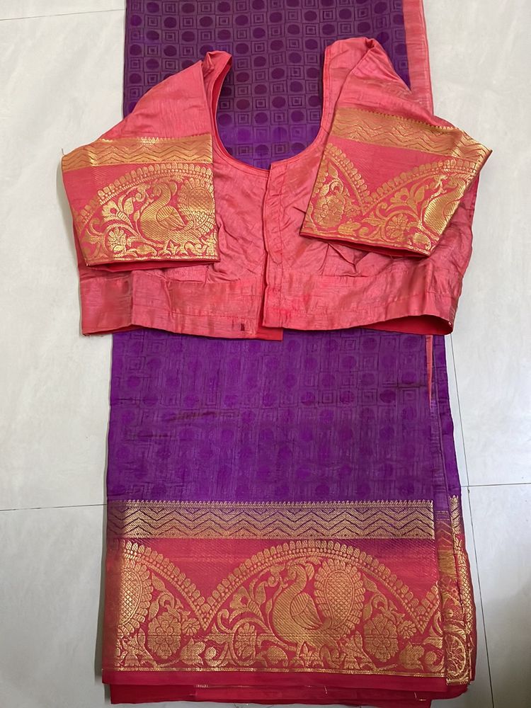 Self Pattern Saree, Purple and Peach Colour combination