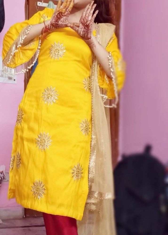 Laddu Peela Colour Suit 🥧