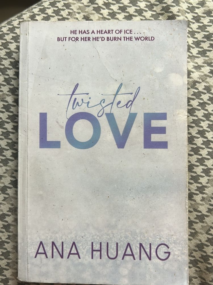 Twisted Love - Ana Huang