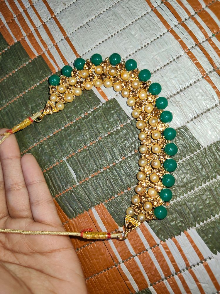 Green Choker Set