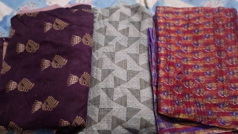 2 Used Sarees Middle One Sold Out