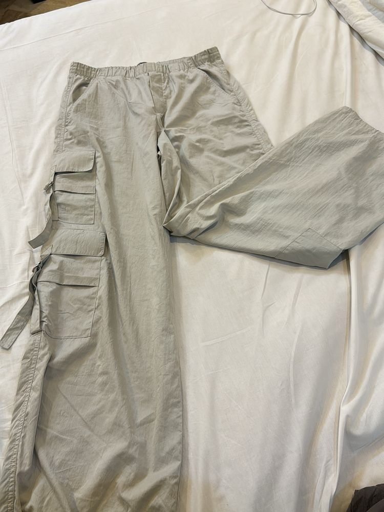 ZARA Grey Nylon Cargo Pants With Side Pockets