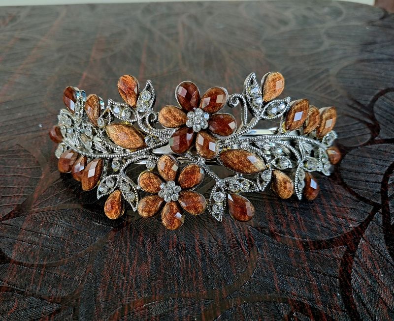 White & Amber Stone Studded Hair Clip