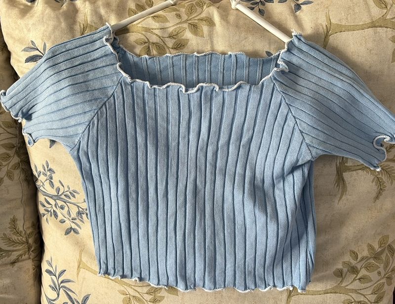 Off-Shoulder Crop Top