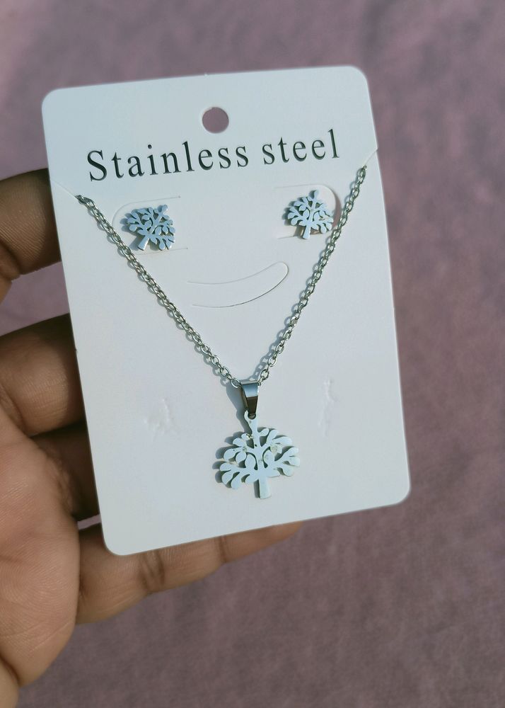 Stainless Steel Pendant Set 🆕🌳
