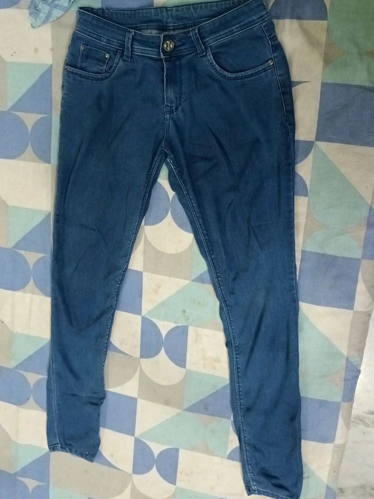 Women Blue Strechable Jeans