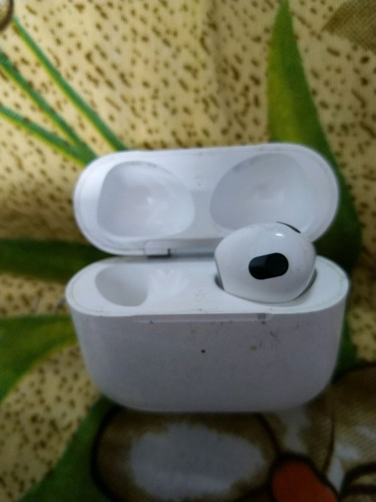 Apple First Copy Airpods (Not Working)