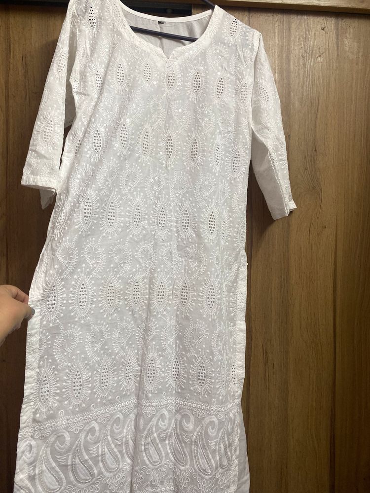 Beautiful White Cotton Chikankari Kurta