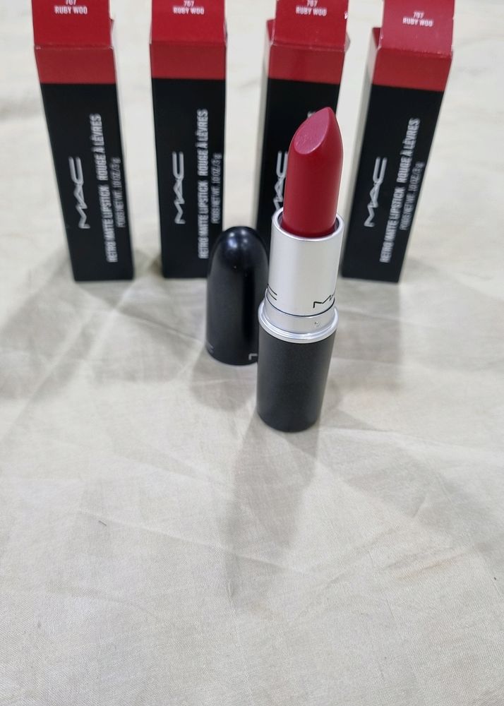 Mac Lipstick Ruby Woo