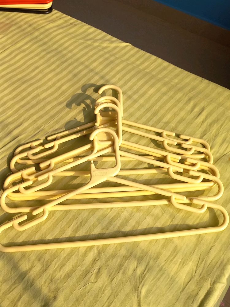 Sturdy Hangers