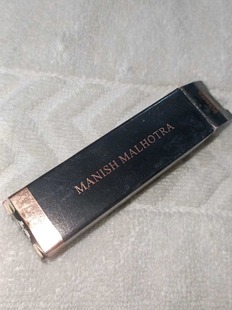 Myglamm Manish Malhotra Powder Matte Lipstick