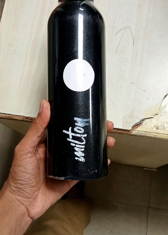 Black Milton Water Bottle 24 Hrs Hot And Cold