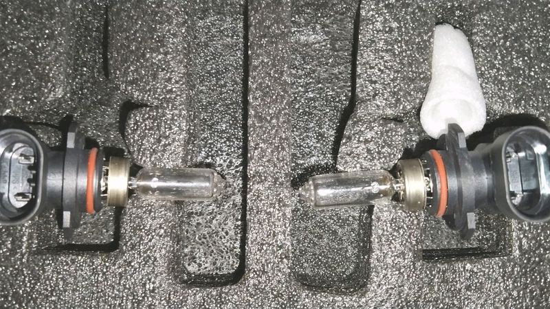 KIA SELTOS ORIGINAL HALOGEN BULB H4