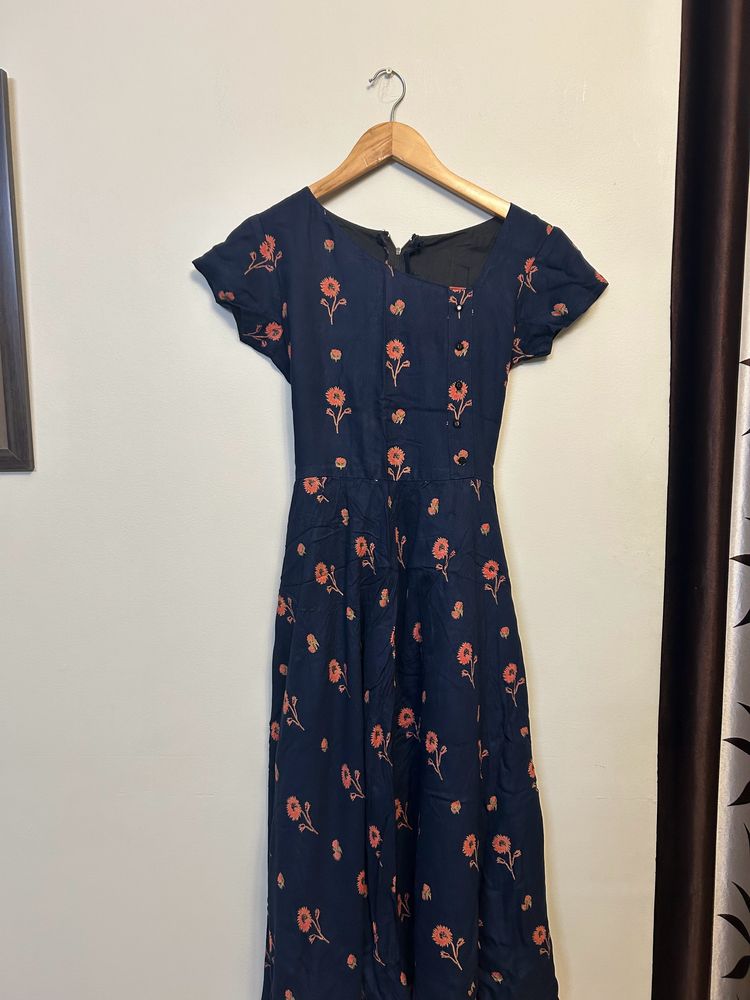 PRICE DROP Floral Midi Dress