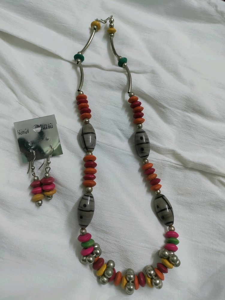 Neckpiece