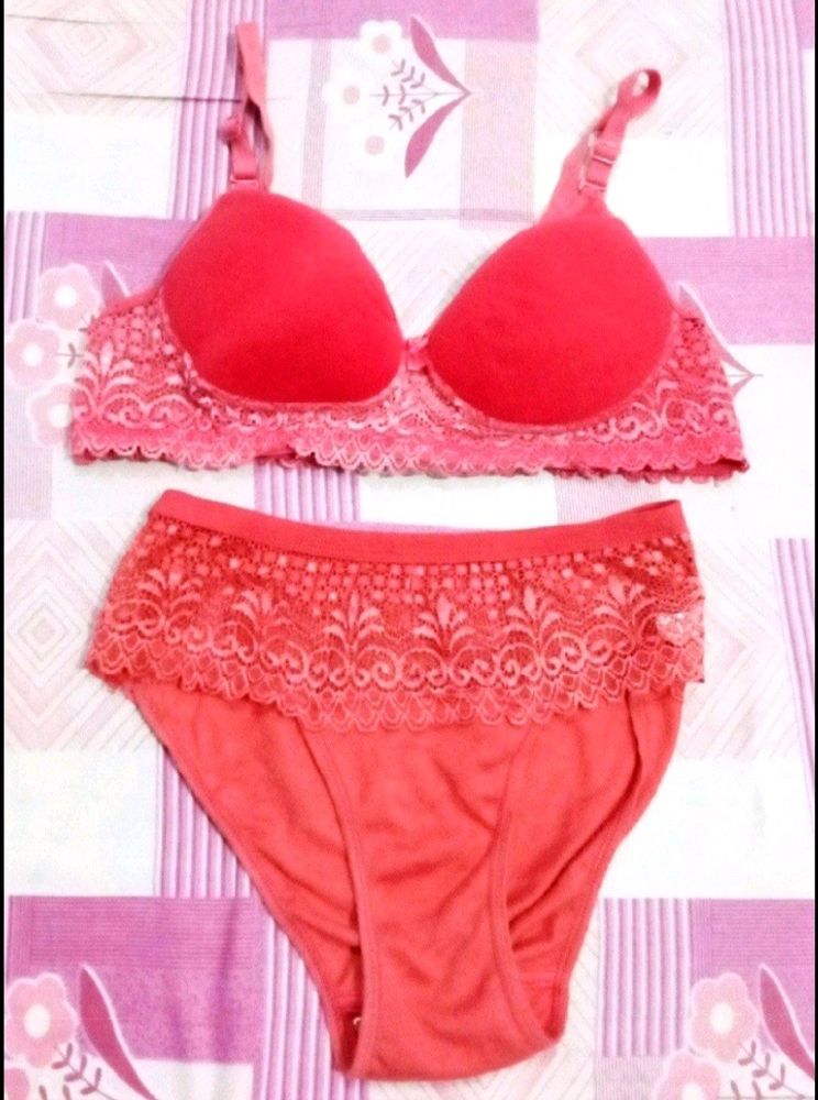 [Combo Of Beautiful Padded Bra With Panty Set]