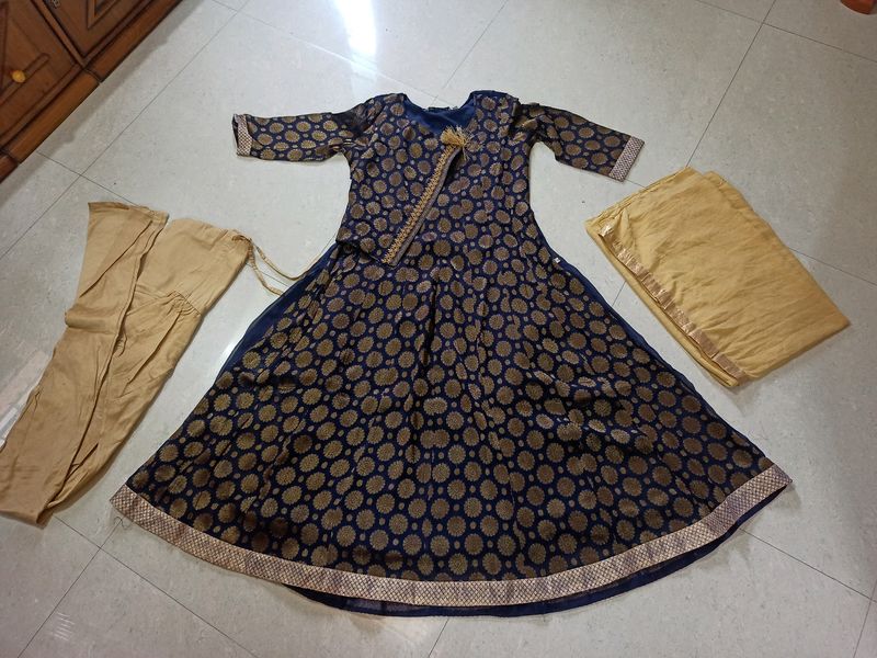 Avaasa 3pc Kurta Set Full Chanderi Work