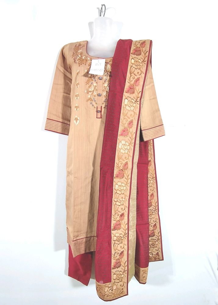 Nude And Maroon Kurta Ser (Women's)