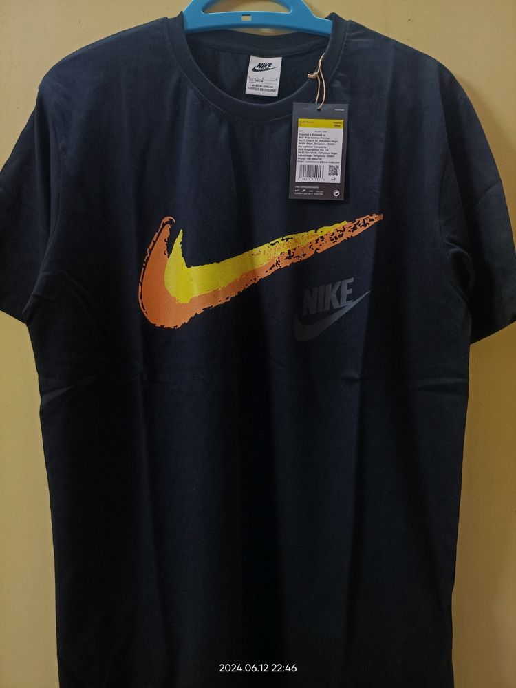 Nike Tshirt