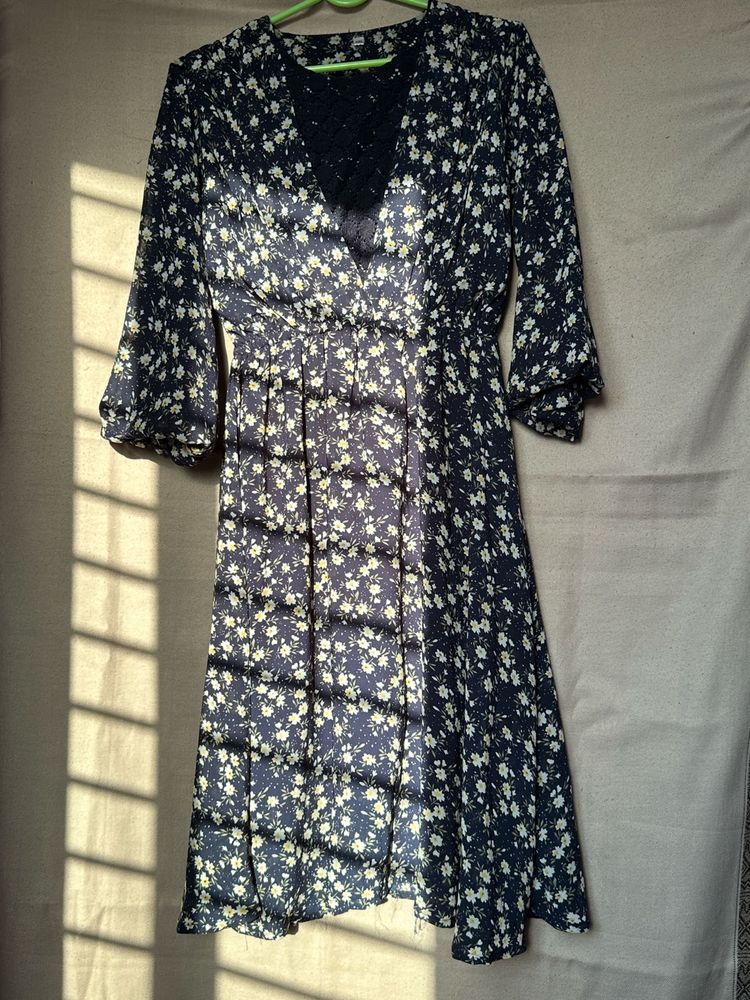 blue flowers dress