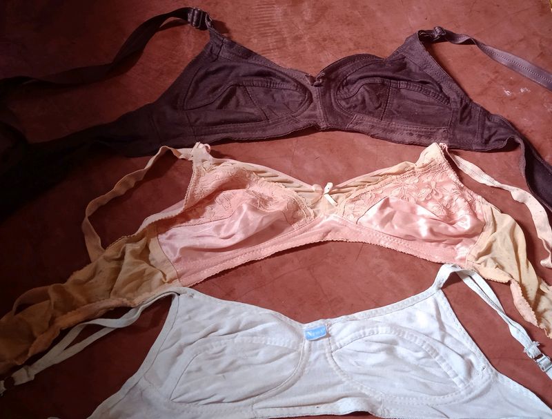 3 Sets of Bra