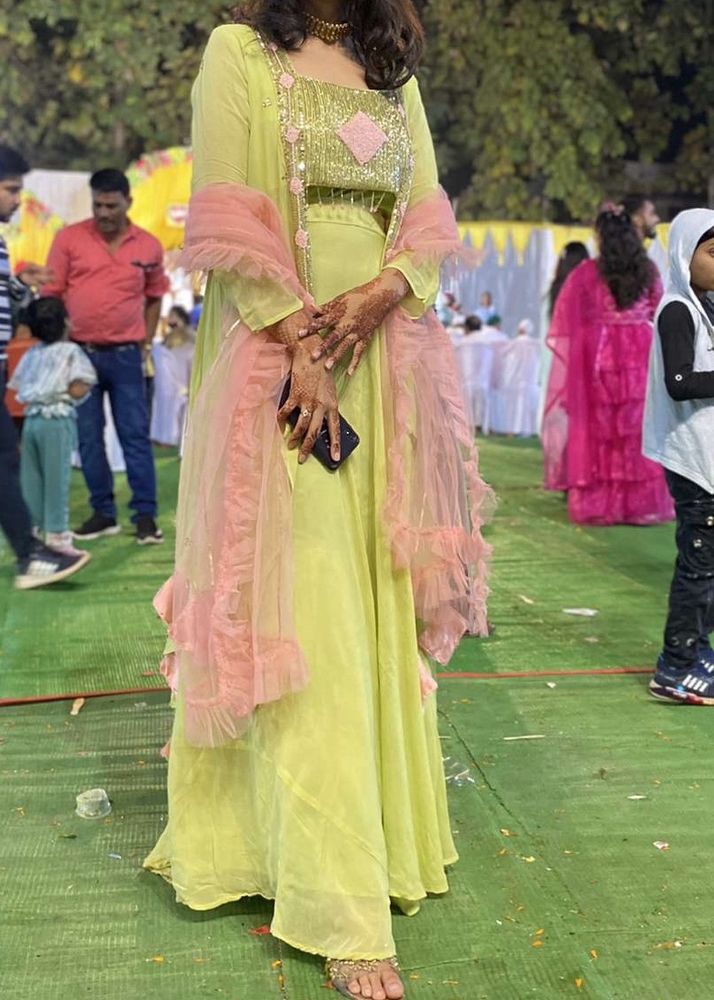 Indo Western Lengha Choli With Dupatta